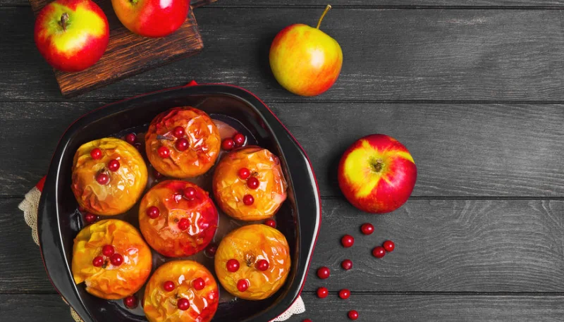 Manzanas asadas al horno con canela