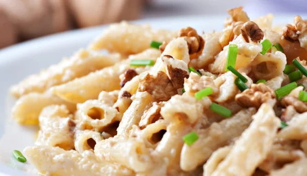 Pasta con salsa de nueces