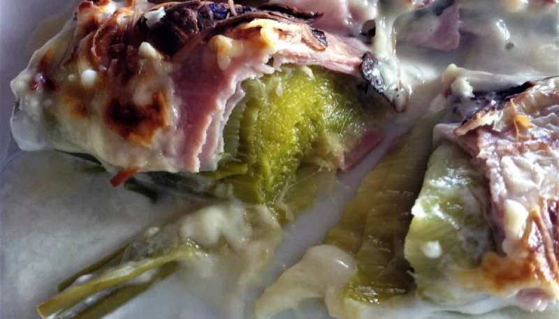 Gratinado de puerros con jamón de york