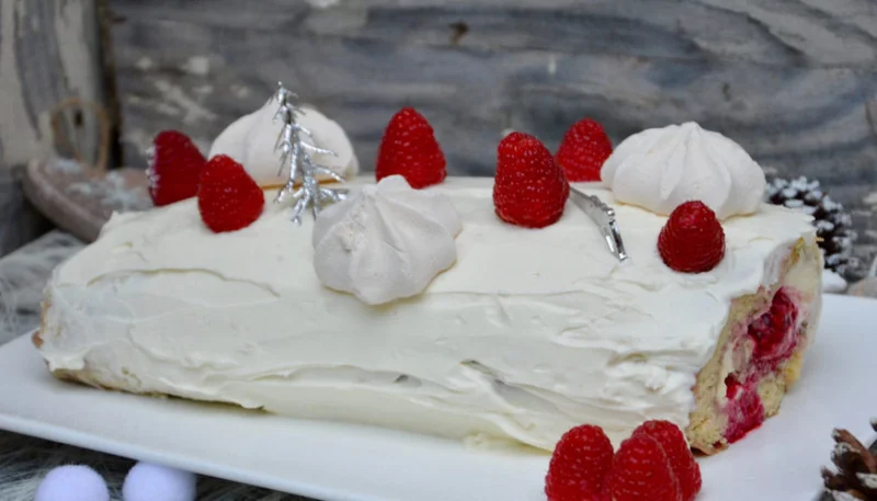 Brazo de gitano blanco con frambuesas