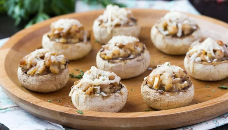 Champiñones rellenos de carne