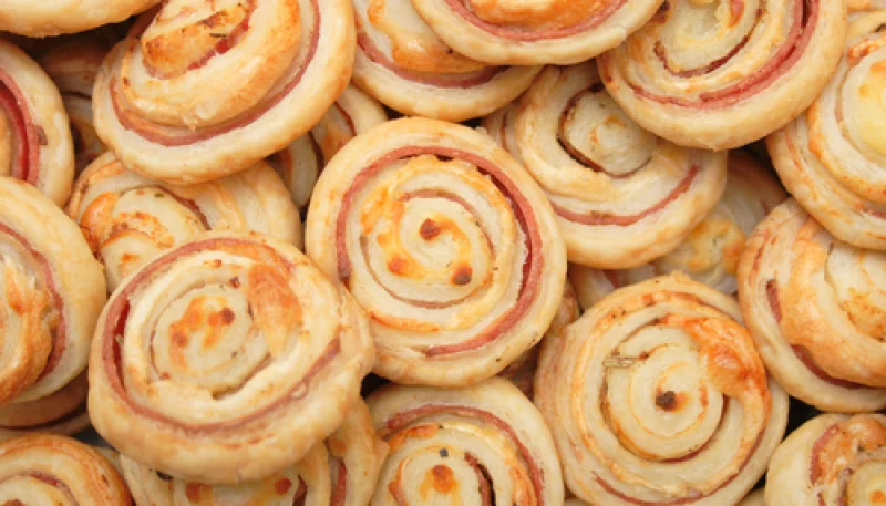 Rollitos de jamón y queso