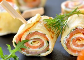 Rollitos de salmón ahumado