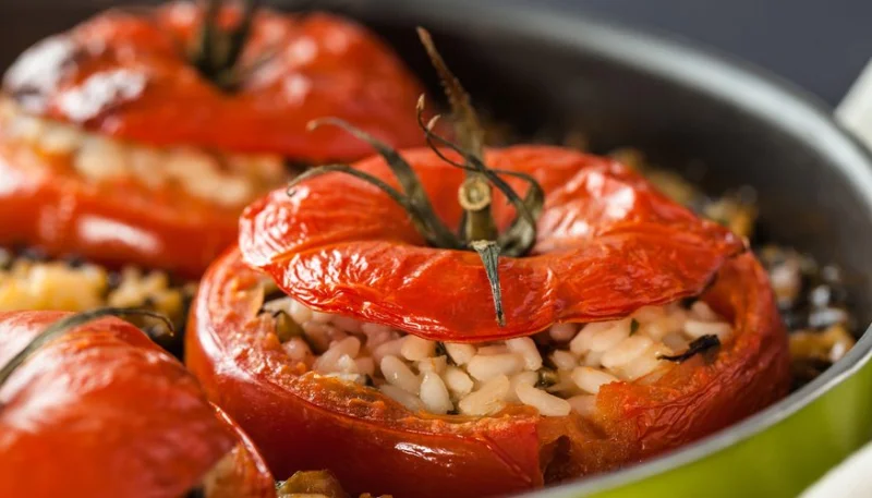 Tomates rellenos de arroz