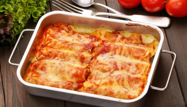 Canelones de atún con tomate