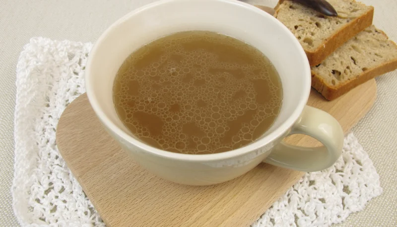 Consomé al caramelo