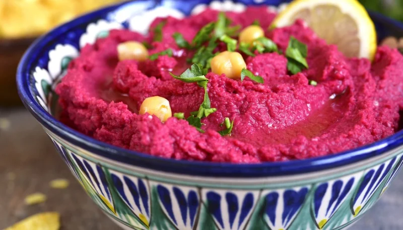 Hummus de remolacha con tofu