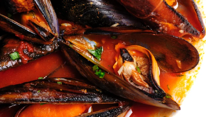 Mejillones en salsa de tomate picante