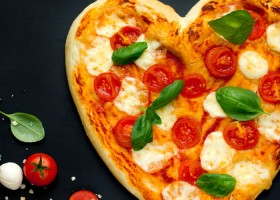 Pizza en forma de corazón