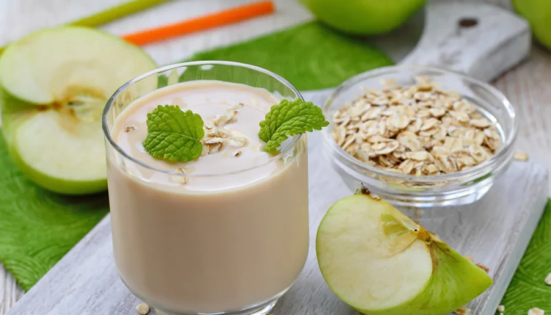 Batido de manzana y avena