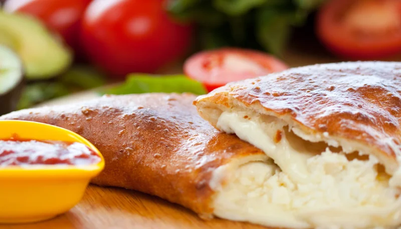 Calzone de cuatro quesos