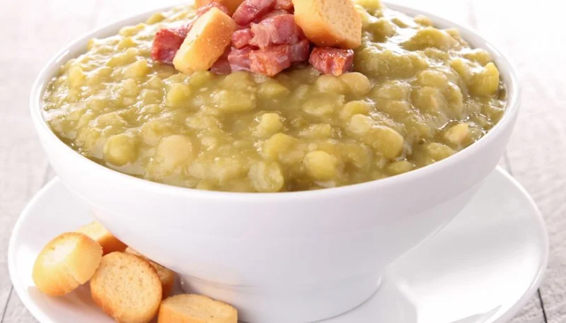 Crema de guisantes con bacon