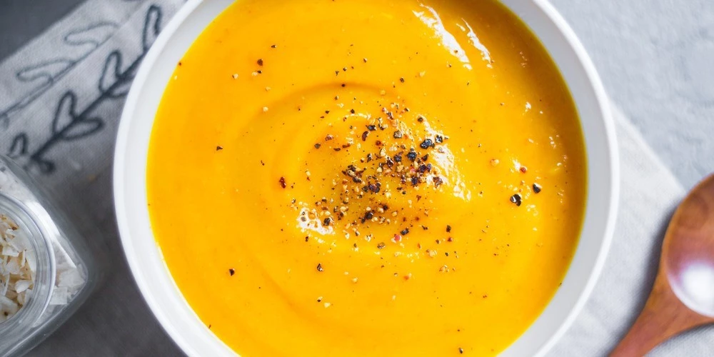 Receta Crema de zanahoria, nabos y leche de coco sencilla Cocina rico