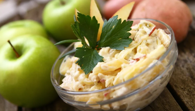 Ensalada de patata con manzana
