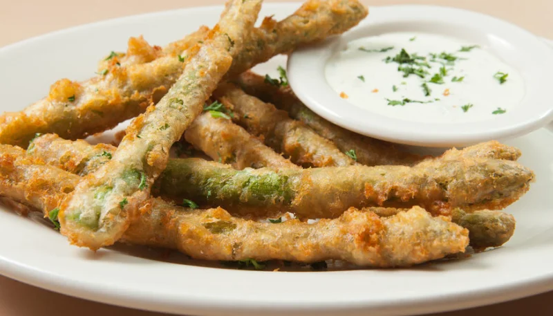 Espárragos fritos