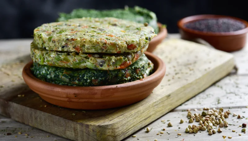 Hamburguesa de espinacas y guisantes
