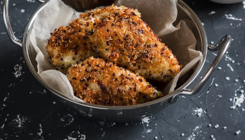 Pechugas de pollo empanadas con quinoa