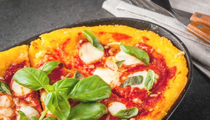 Pizza con base de polenta
