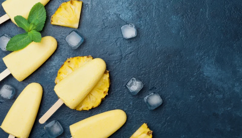 Polos de piña veganos