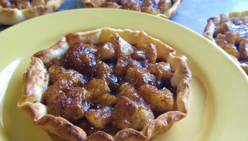 Tartitas de peras al ron