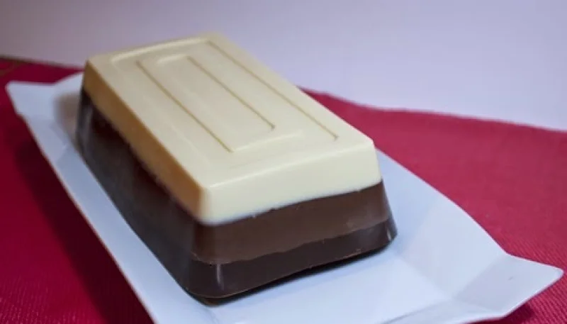 Turrón tres chocolates