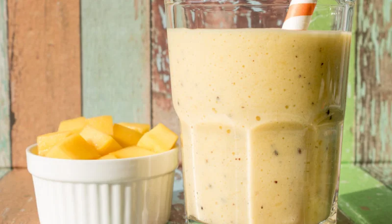 Batido de mango y piña