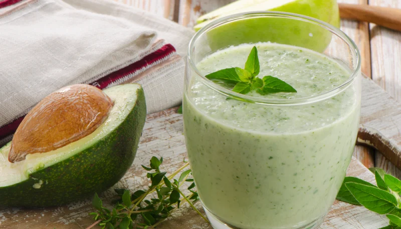 Batido de manzana y aguacate