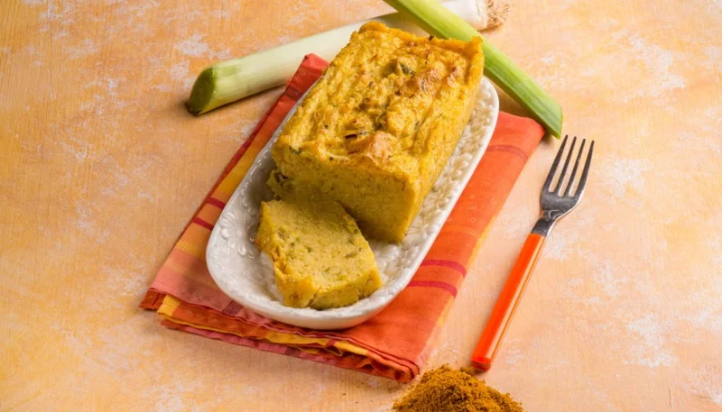 Bizcocho de puerro y curry