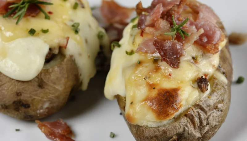 Patata rellena al microondas