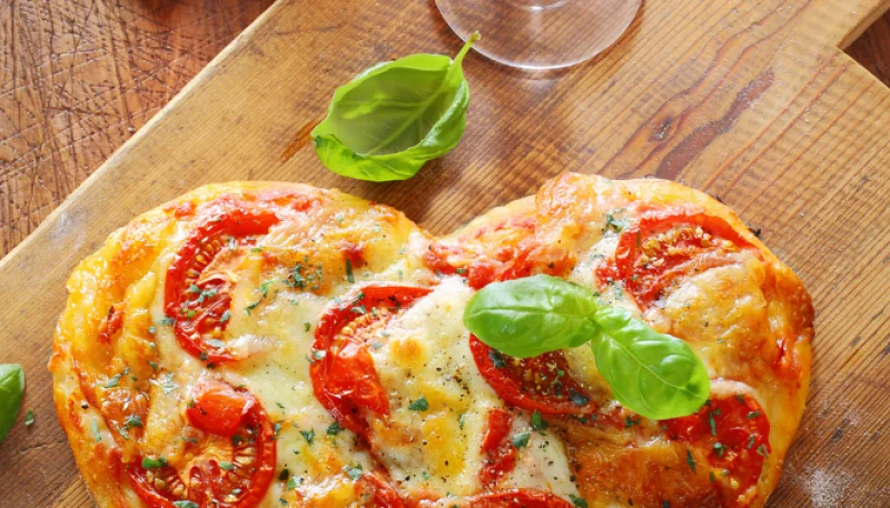 Pizza con base de pollo