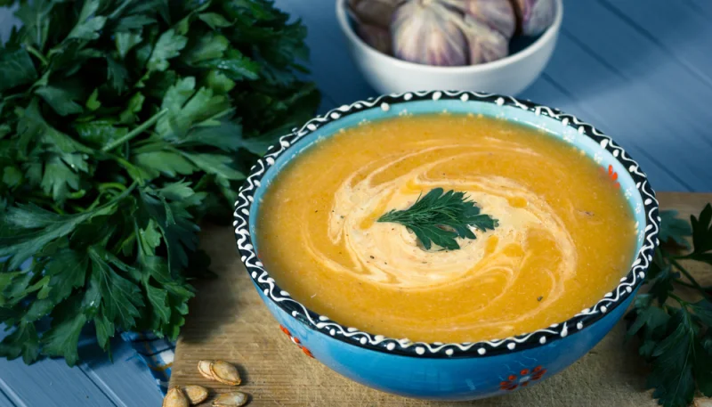 Sopa de coco y zanahoria en lata