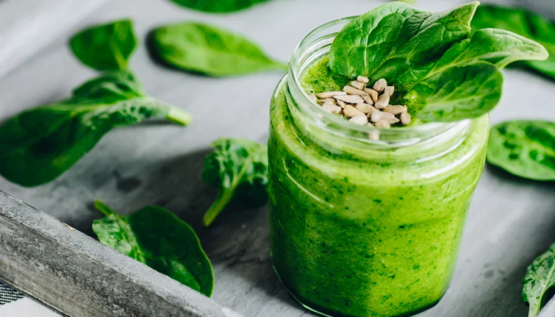 Zumo detox de espinacas