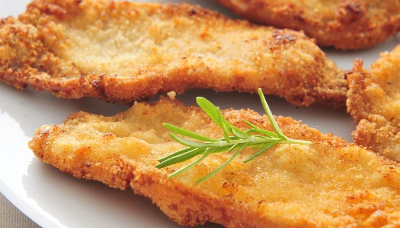 Filete de pollo empanado