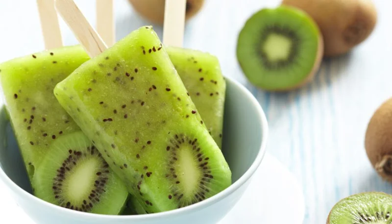 Paletas de kiwi