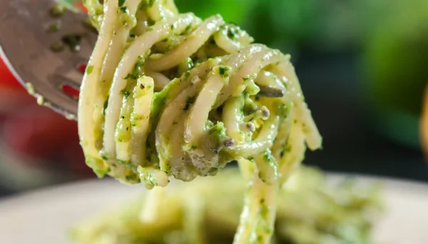 Pasta con salsa de calabacín