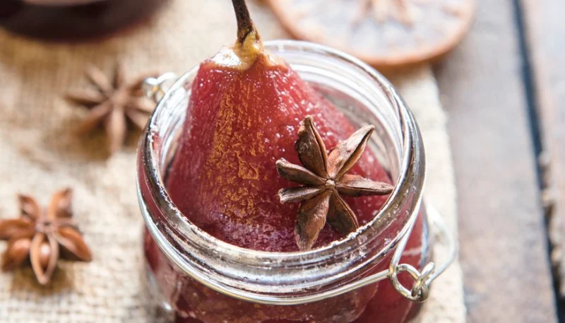 Peras al vino con especias