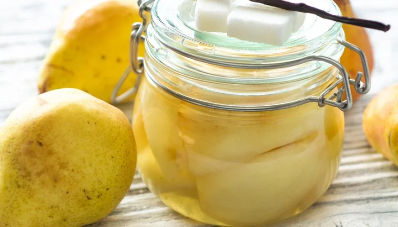 Peras en almíbar
