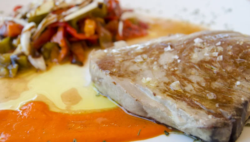 Atún a la plancha con mostaza