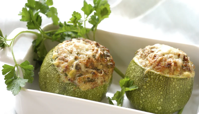 Calabacines rellenos de queso