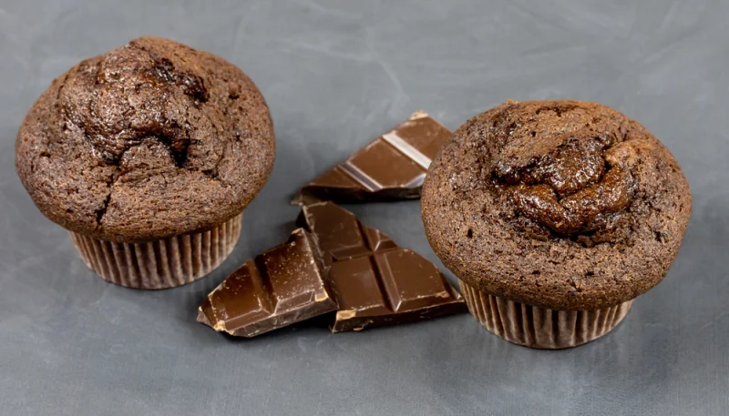 Muffins de calabaza y cacao con interior cremoso