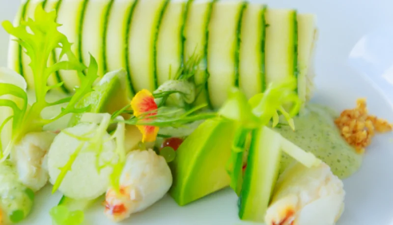 Rollo de calabacín y cangrejo