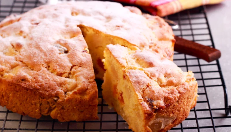 Bizcocho con albaricoques