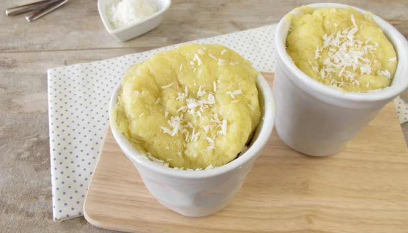 Bizcocho de coco a la taza