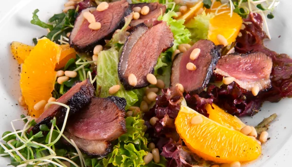 15 ensaladas navideñas (recetas de ensaladas para sorprender en Navidad)