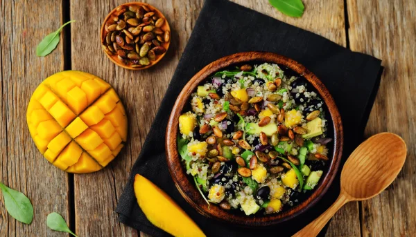 20 receta saladas con mango