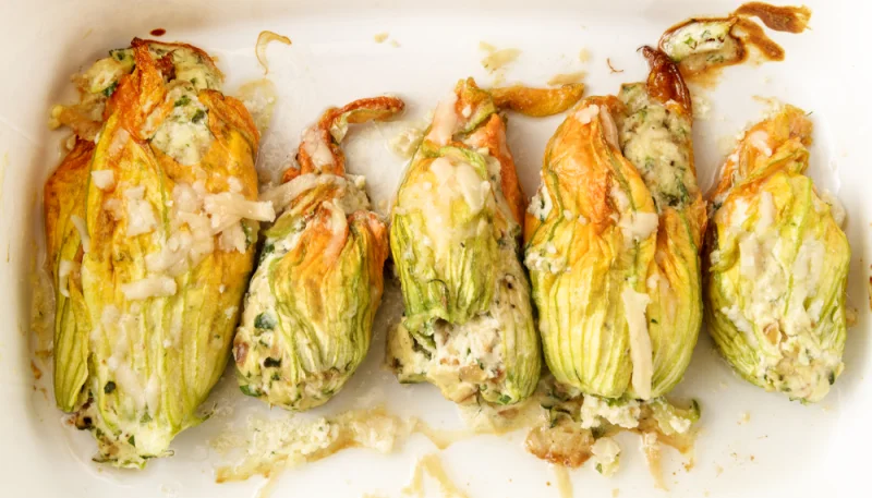Flores de calabacín rellenas