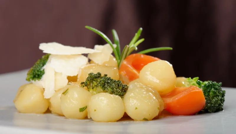 Ñoquis con brócoli