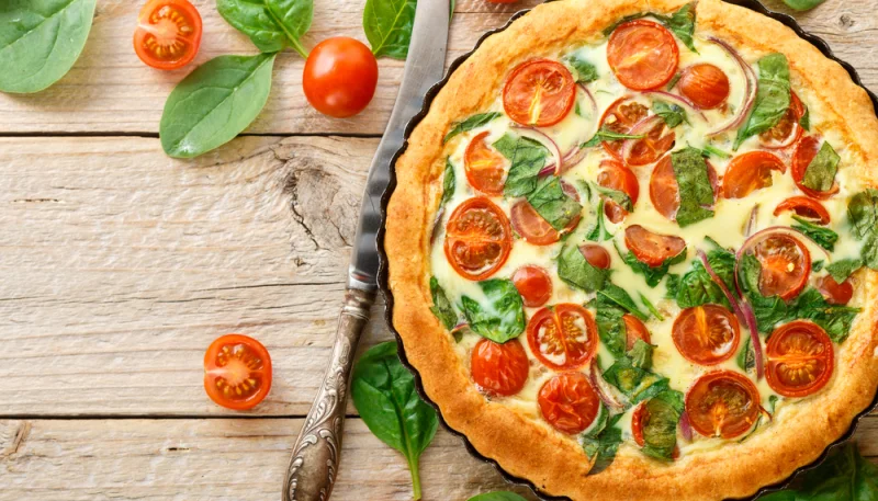 Quiche de pesto y tomates cherry