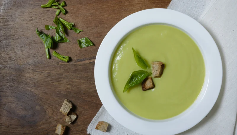 Salmorejo de aguacate