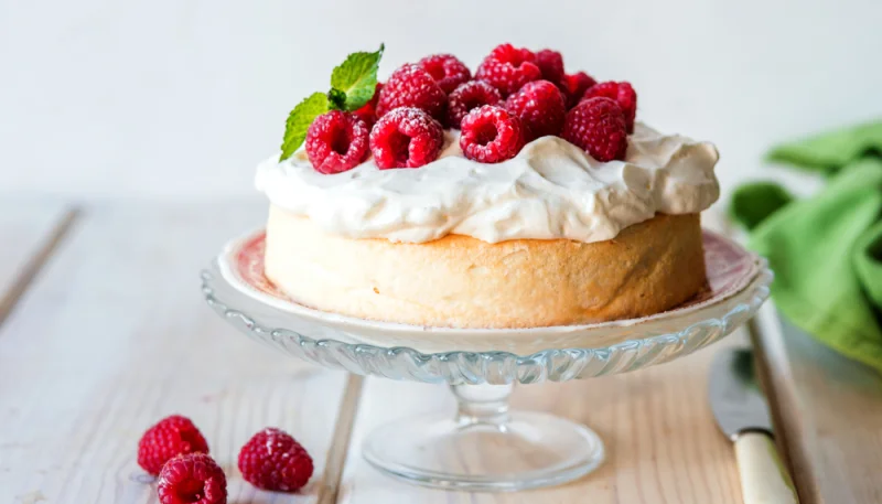 Tarta de chocolate blanco y frambuesas